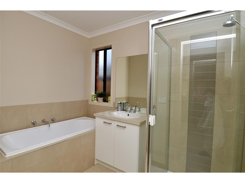 13 Everglade Street, Leopold VIC 3224