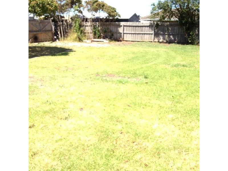 36 Simons Road, Leopold VIC 3224