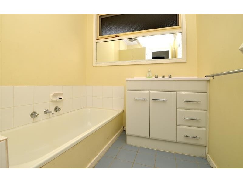 26 William Street, Leopold VIC 3224