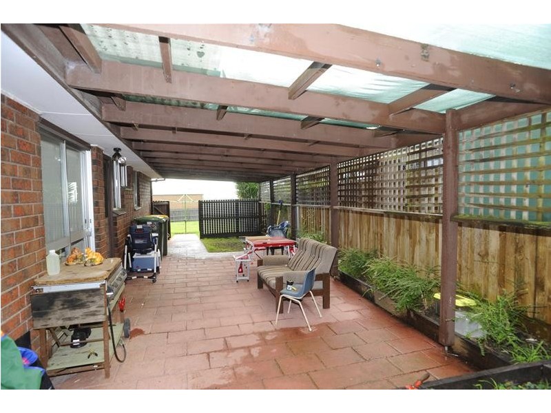 6 Loupe Crescent, Leopold VIC 3224