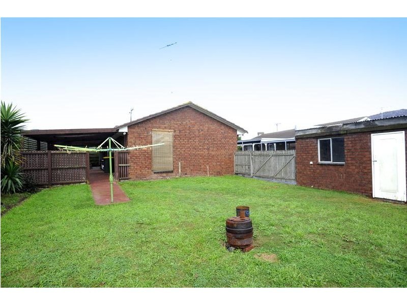 6 Loupe Crescent, Leopold VIC 3224