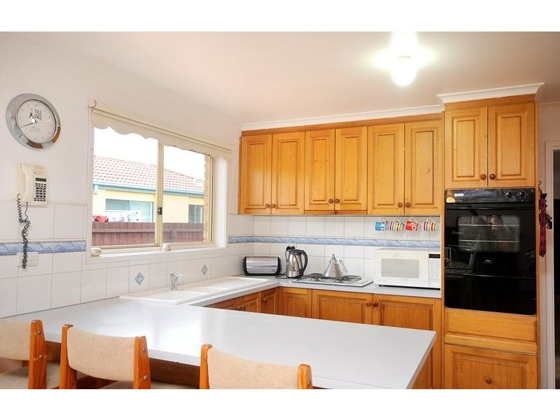 70 Burlington Crescent, Leopold VIC 3224