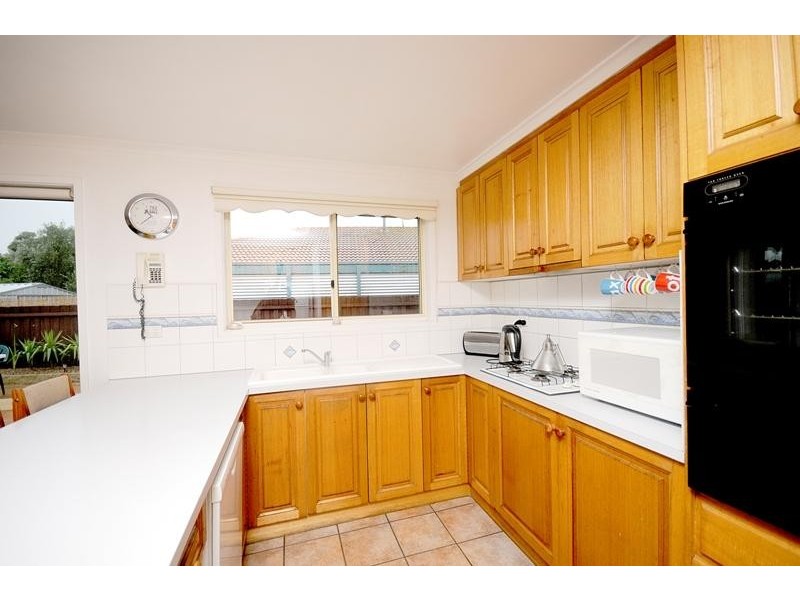 70 Burlington Crescent, Leopold VIC 3224