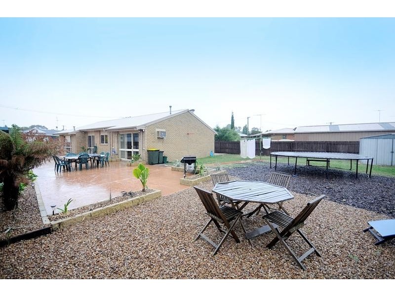 70 Burlington Crescent, Leopold VIC 3224