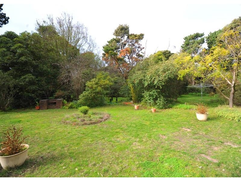 5 Coulter Street, Newcomb VIC 3219