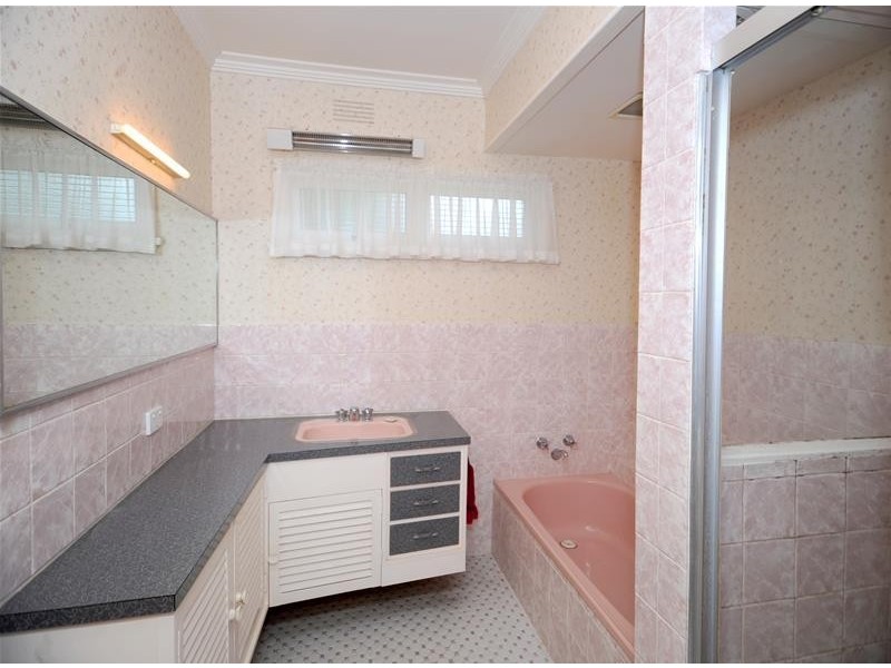 5 Coulter Street, Newcomb VIC 3219