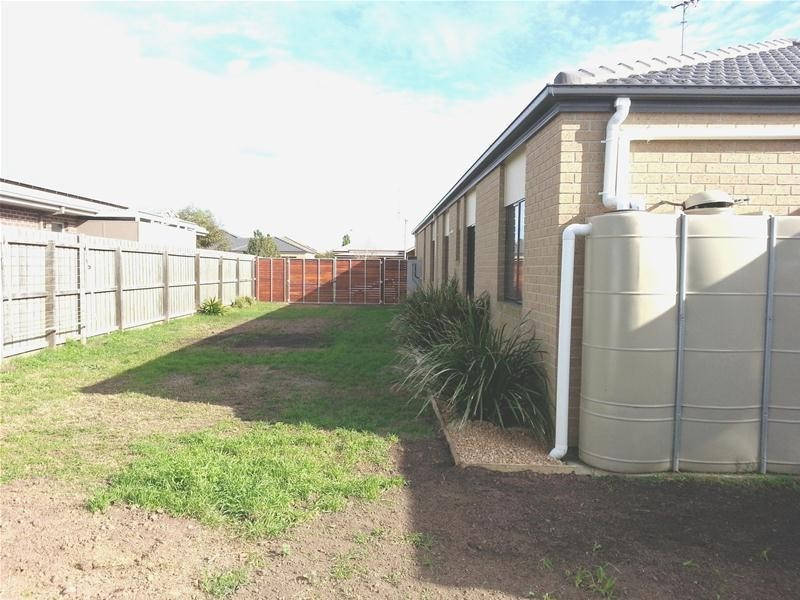 67 Hoddle Drive, Leopold VIC 3224