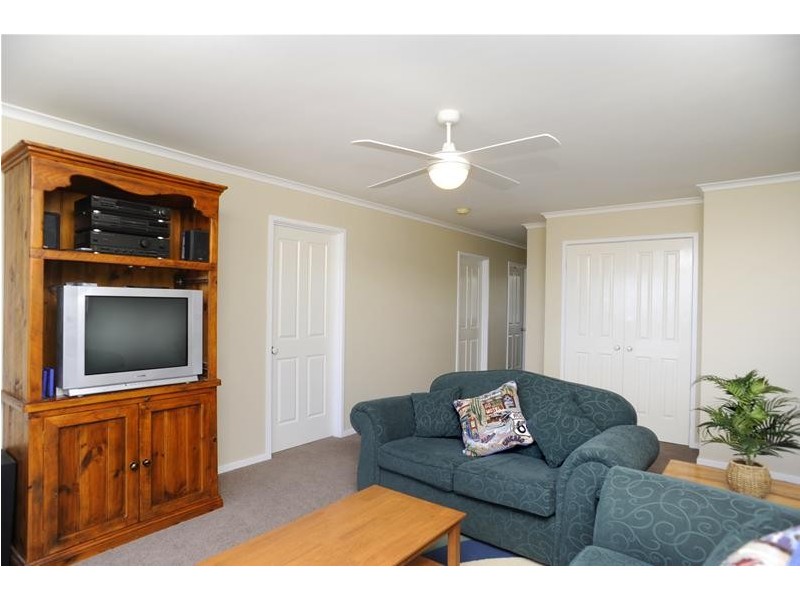 4 Washington Gardens, Leopold VIC 3224