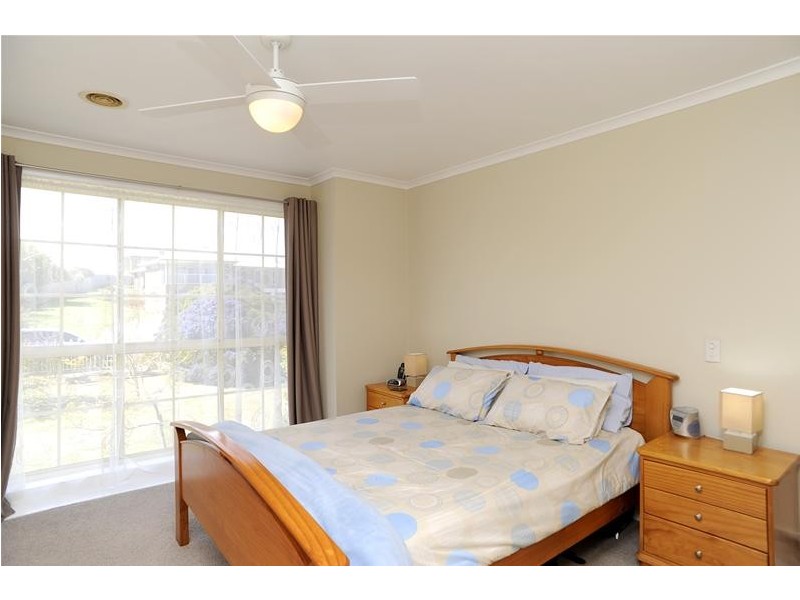 4 Washington Gardens, Leopold VIC 3224