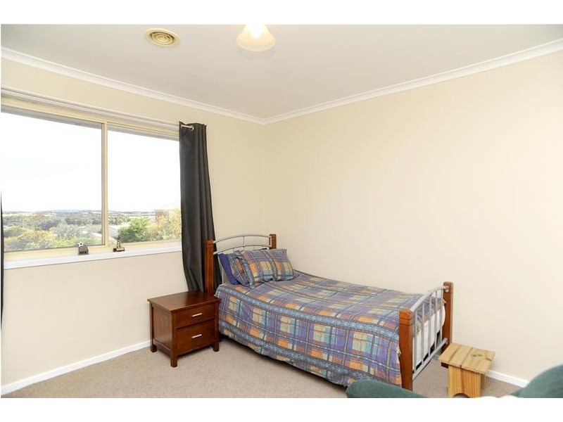 4 Washington Gardens, Leopold VIC 3224