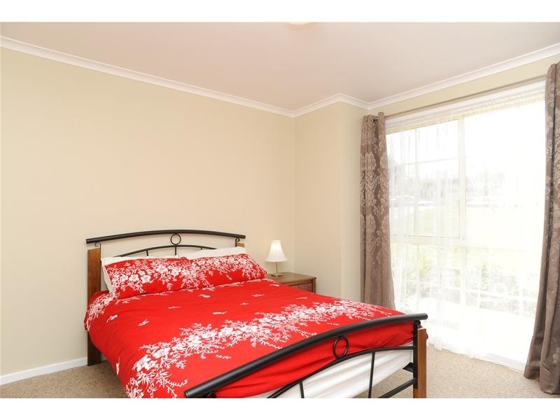 4 Washington Gardens, Leopold VIC 3224