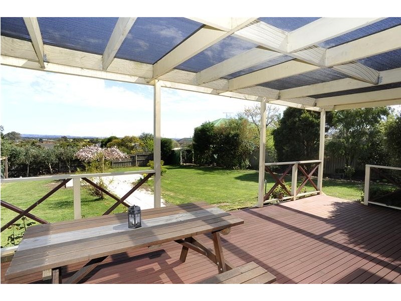 4 Washington Gardens, Leopold VIC 3224