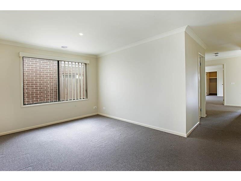 6 Nell Link, Leopold VIC 3224