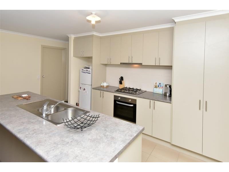 18 Hoddle Drive, Leopold VIC 3224