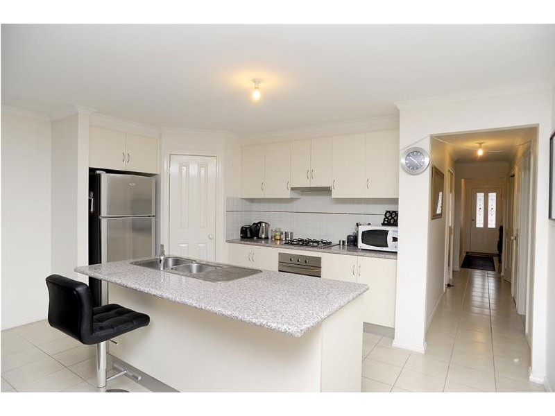 2/30 Trumper Crescent, Leopold VIC 3224