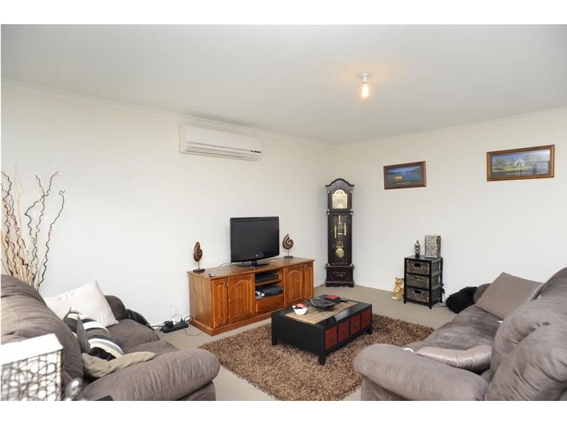 2/30 Trumper Crescent, Leopold VIC 3224