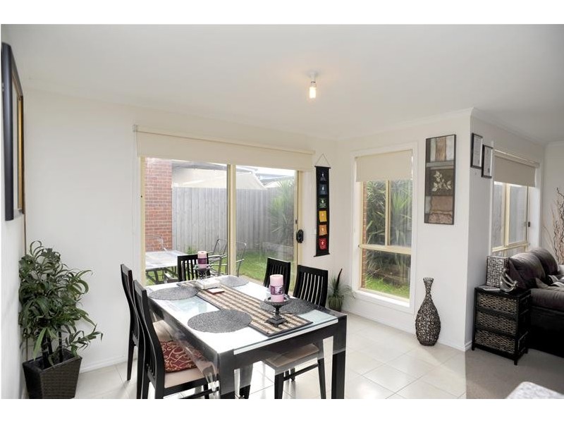 2/30 Trumper Crescent, Leopold VIC 3224