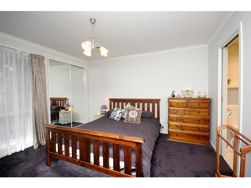 10 Burchill Court, Leopold VIC 3224