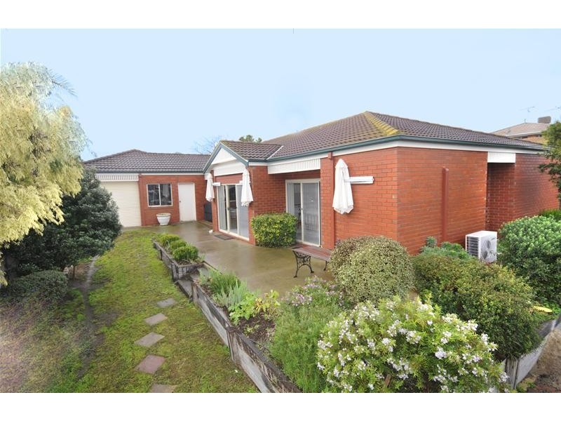 10 Burchill Court, Leopold VIC 3224