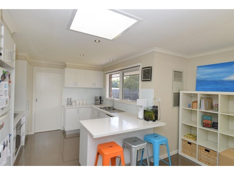 8 Claremont Drive, Leopold VIC 3224