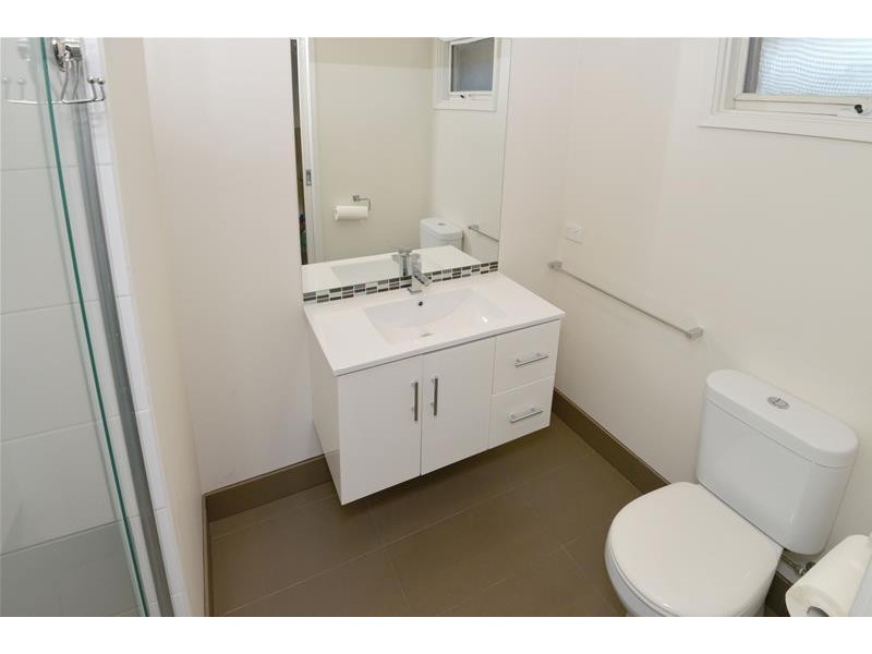 8 Claremont Drive, Leopold VIC 3224