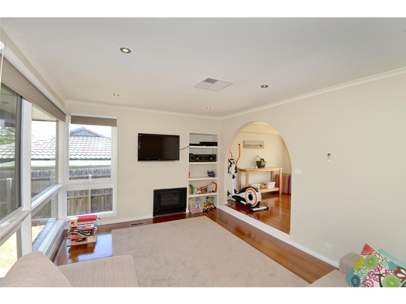 8 Claremont Drive, Leopold VIC 3224