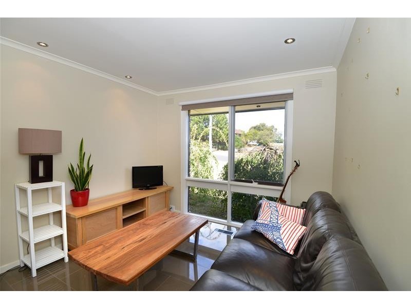 8 Claremont Drive, Leopold VIC 3224