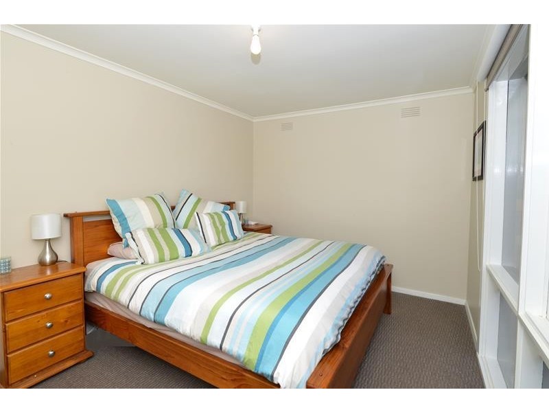 8 Claremont Drive, Leopold VIC 3224