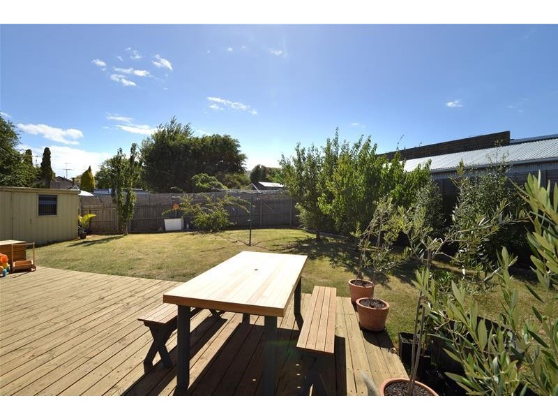 8 Claremont Drive, Leopold VIC 3224