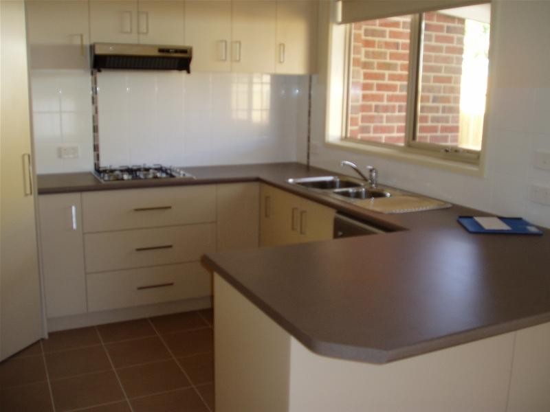 2 Francis Avenue, Newcomb VIC 3219