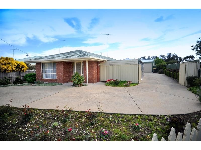 13 Warrawee Road, Leopold VIC 3224