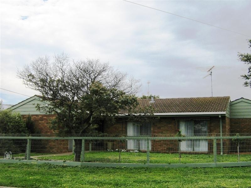 1/13 Carmichael Court, Leopold VIC 3224