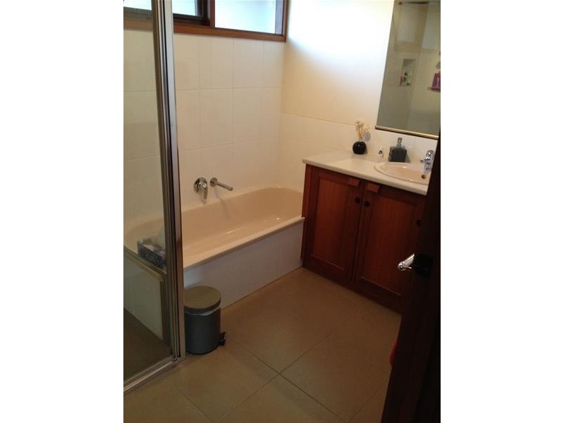 1/13 Carmichael Court, Leopold VIC 3224