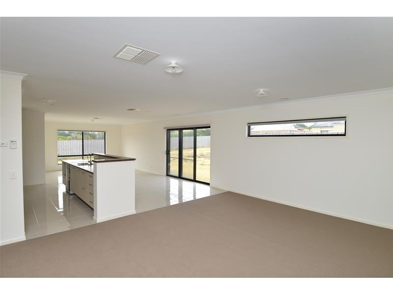 33 Paraffin Drive, Leopold VIC 3224