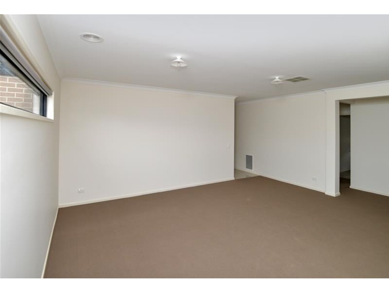 33 Paraffin Drive, Leopold VIC 3224