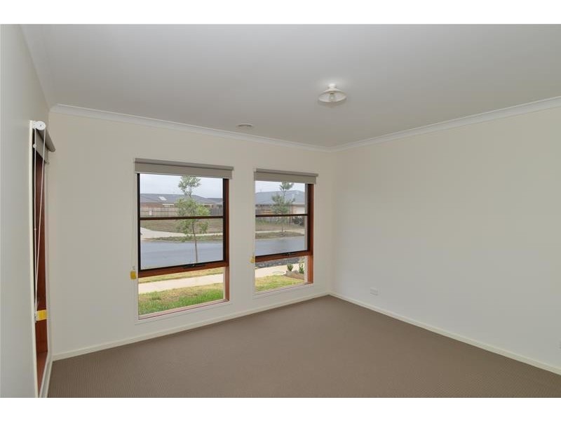 33 Paraffin Drive, Leopold VIC 3224