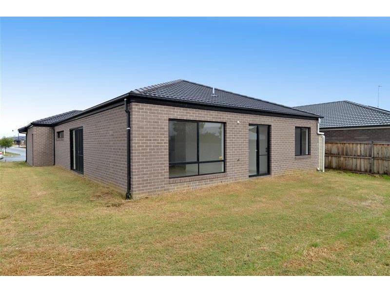 33 Paraffin Drive, Leopold VIC 3224