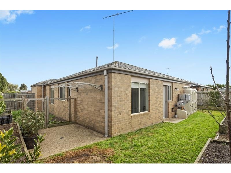 2 Farmland Lane, Leopold VIC 3224