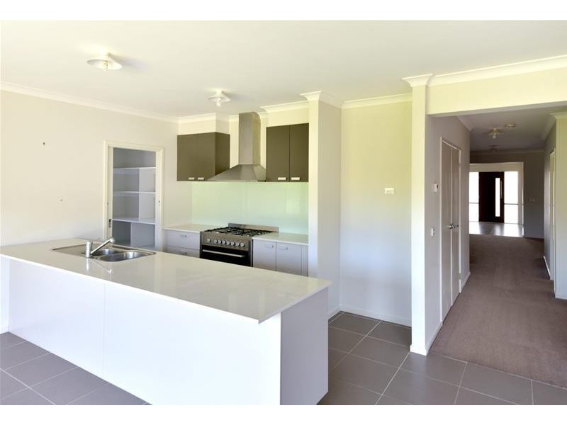 17 Pickworth Drive, Leopold VIC 3224