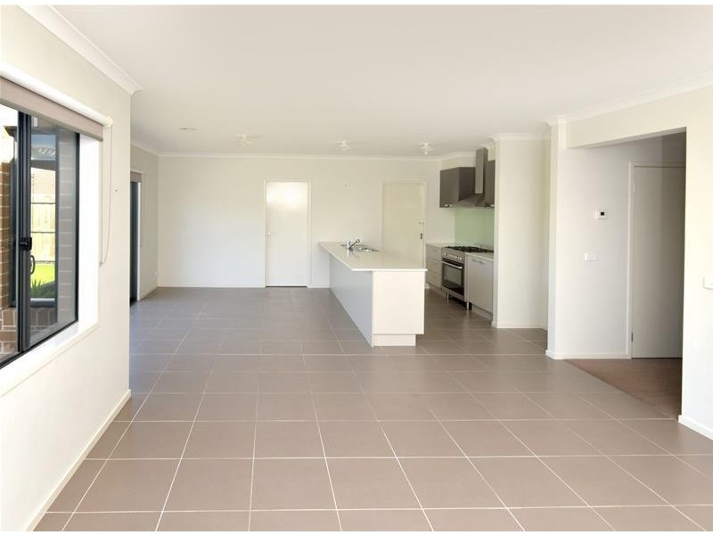 17 Pickworth Drive, Leopold VIC 3224