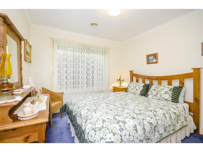 16 Falkirk Place, Leopold VIC 3224