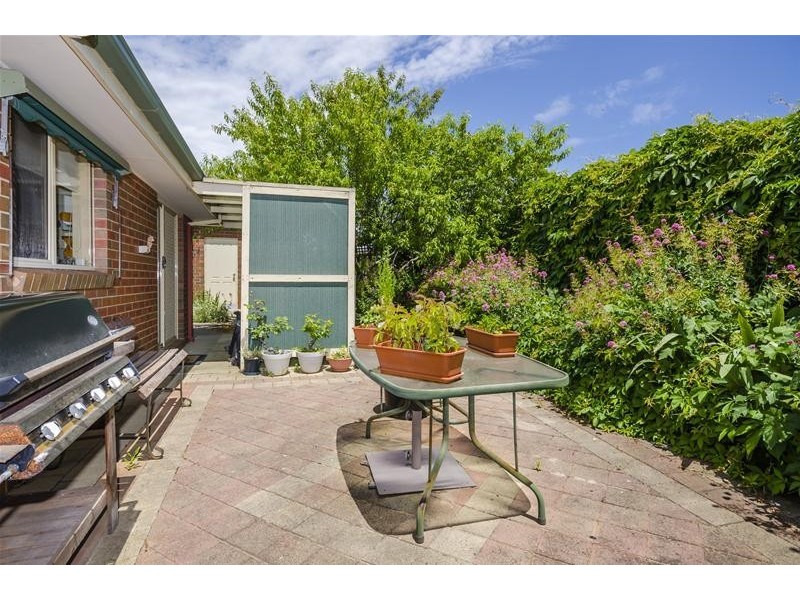 16 Falkirk Place, Leopold VIC 3224