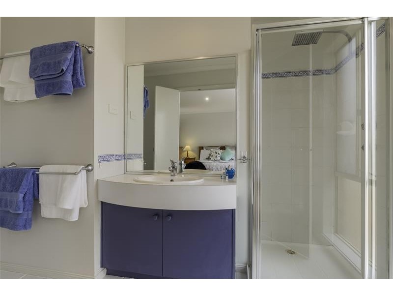 40 Huon Crescent, Leopold VIC 3224