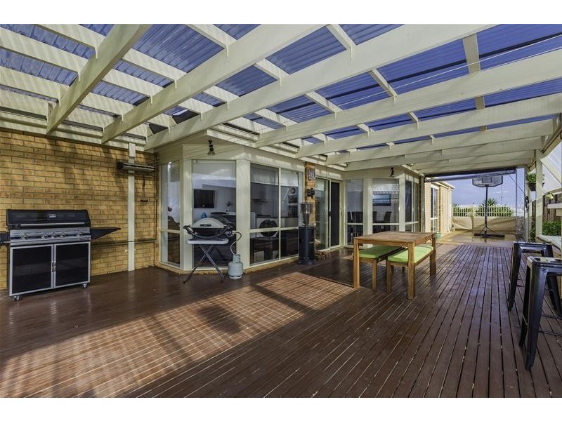 40 Huon Crescent, Leopold VIC 3224