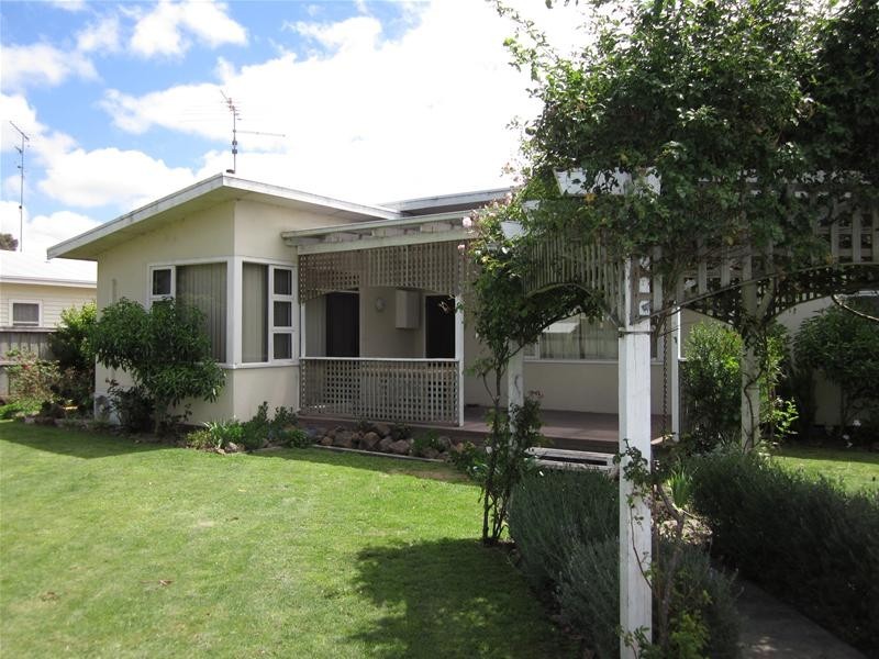 32 Ash Road, Leopold VIC 3224