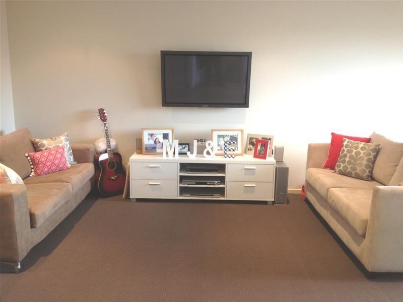 42 Hillclimb Drive, Leopold VIC 3224