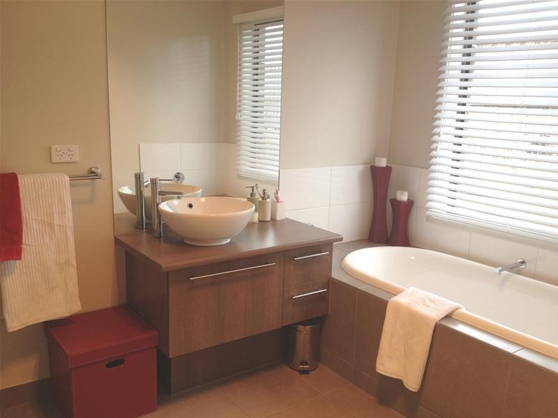 42 Hillclimb Drive, Leopold VIC 3224