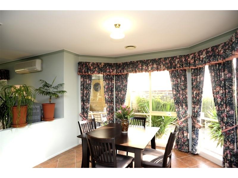 9 Pine Grove, Leopold VIC 3224