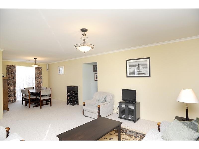 9 Pine Grove, Leopold VIC 3224