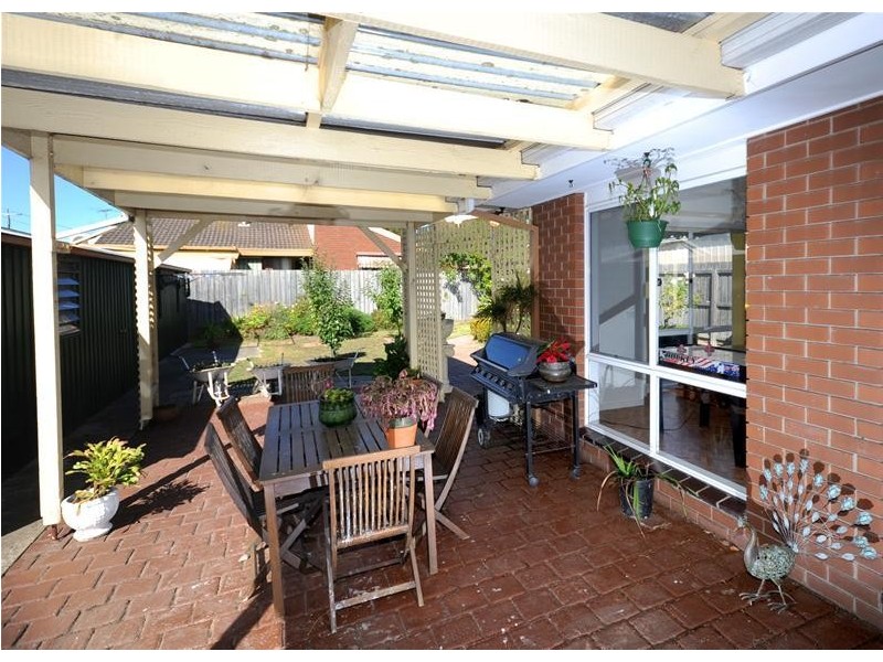 1 Ash Road, Leopold VIC 3224